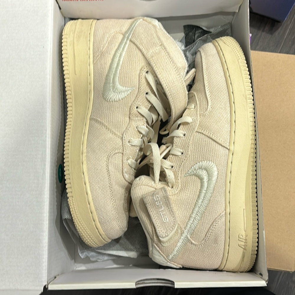 Stussy Nike airforce one mid sail